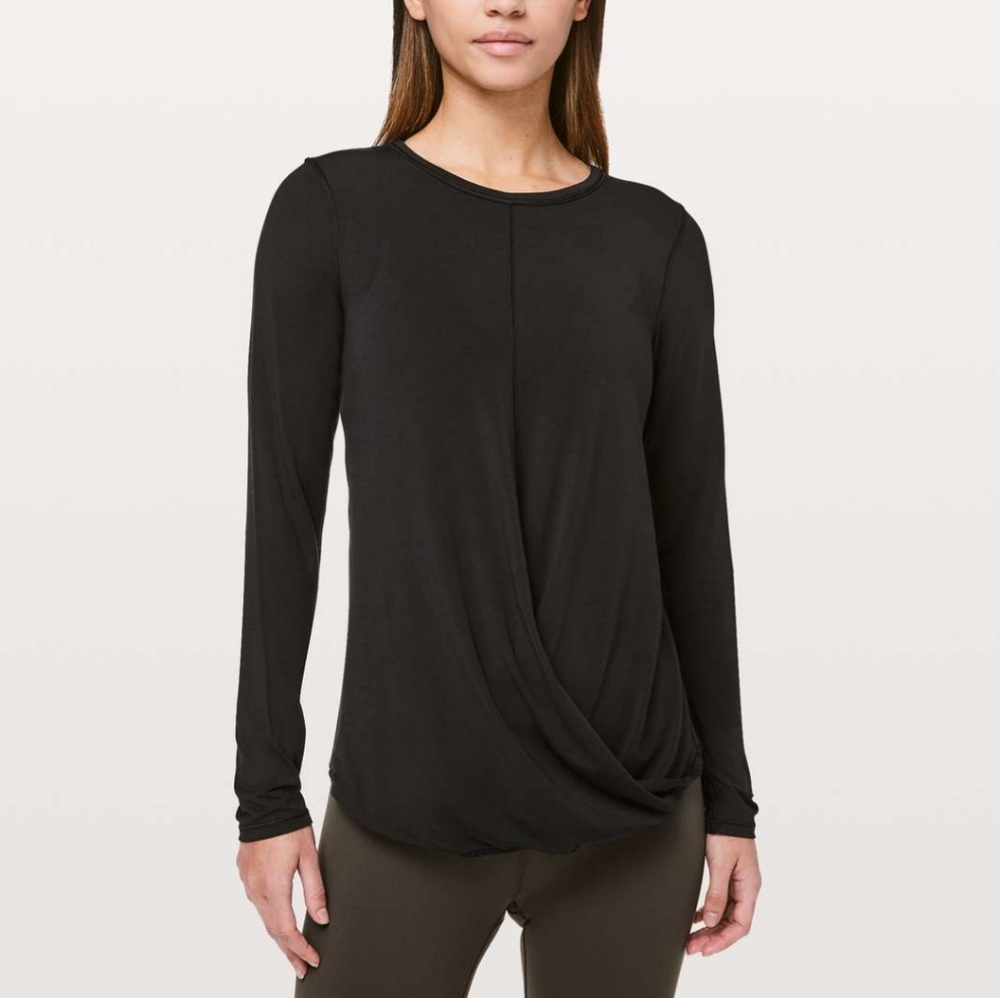 Lululemon twist front, long sleeve shirt